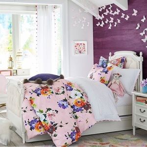 Pottery Barn Hannah floral Twin Duvet cover and coordinating euro sham